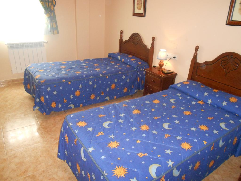 Hostal El Poligono Hotell Lucena Rum bild